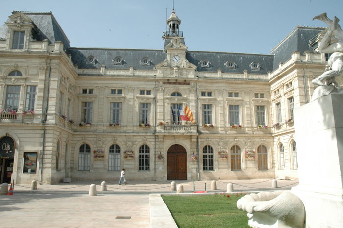 Passeport et carte d'identité Mairie de Bollène