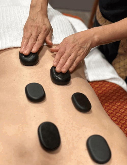 Nuad Hotstones massage aux pierres chaudes rituel