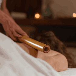 Massage aux bambous
