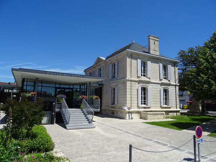 Mairie de CHANIERS