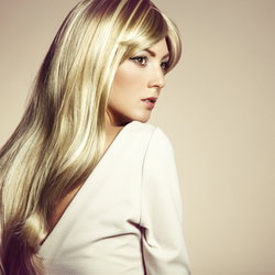 Shampoing + coupe + brushing cheveu long