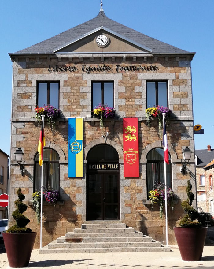 Mairie de Ducey-Les Chéris