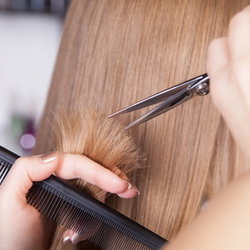 Shampoing + coupe + sechage cheveu court