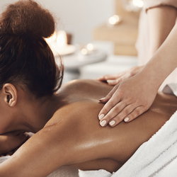 MASSAGE DU DOS à l'huile traditionnelle