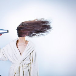 Shampooing, Brushing (courts)