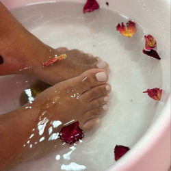 Soins des pieds & Semi Permanent Pieds