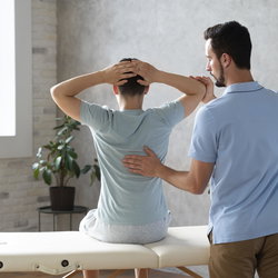 Réservation via : https://www.doctolib.fr/osteopathe/menthonnex-en-bornes/maxime-bochet