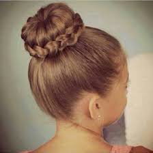 L'étoile de rêve (Coiffure Complexe et Travaillée)  pour les -12 ans