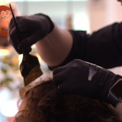 Couleur + Soin Profond + Coupe Femme (Loïc)