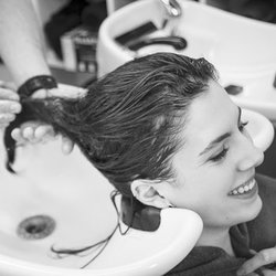 Méches/Balayage + Soin profond + séchage