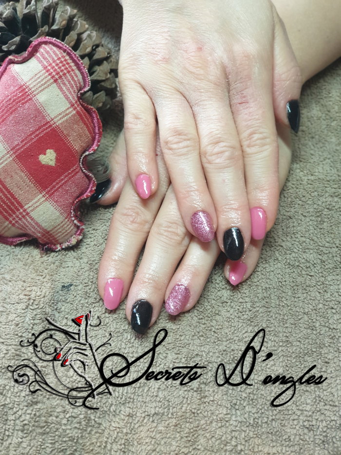 Secrets d’ongles/ F comme Femme . Christel Schlosser : photo 6