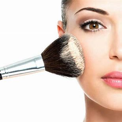 Cour d'auto maquillage