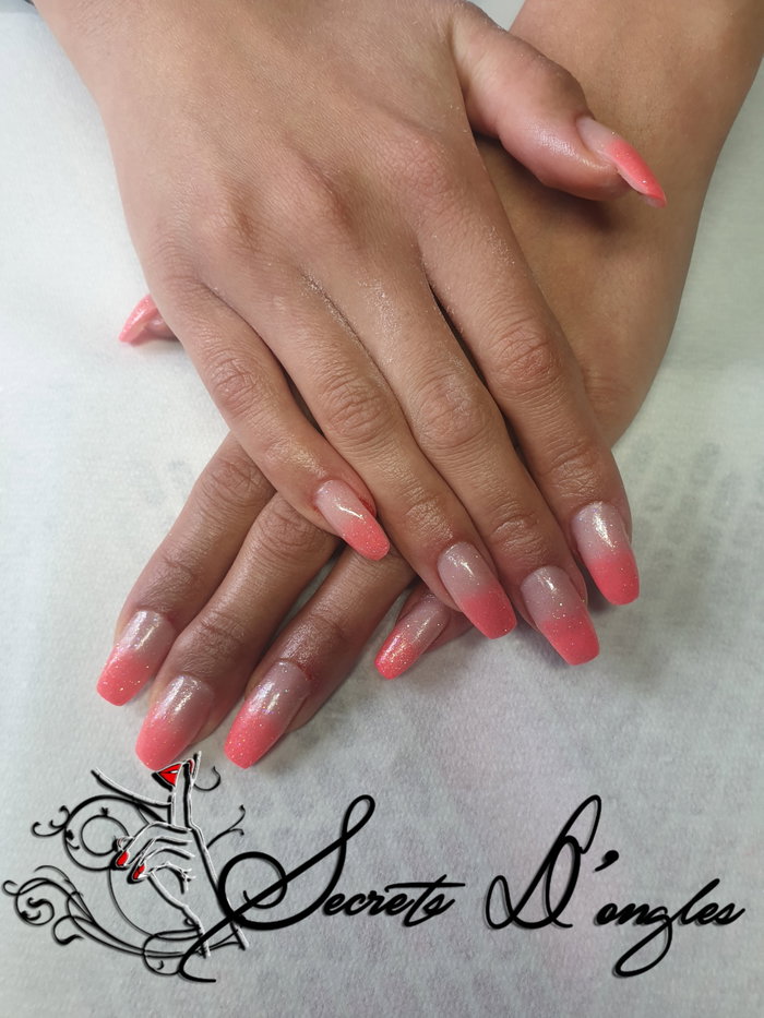 Secrets d’ongles/ F comme Femme . Christel Schlosser : photo 10