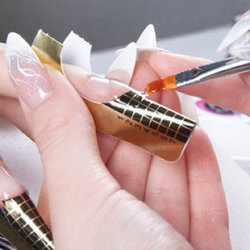 POSE D'ONGLE CHABLON