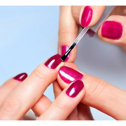 VERNIS SEMI PERMANENT MAINS