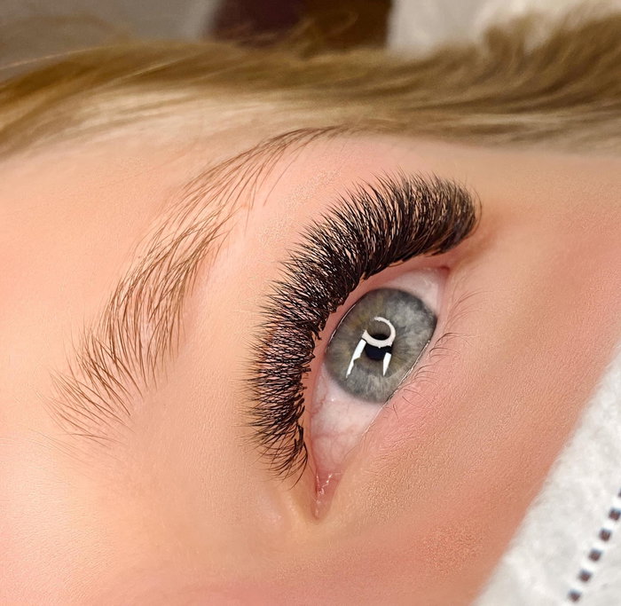 Mayerlis Eyelash - Salon et académie : photo 8
