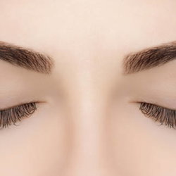 Teinture des cils ET des sourcils