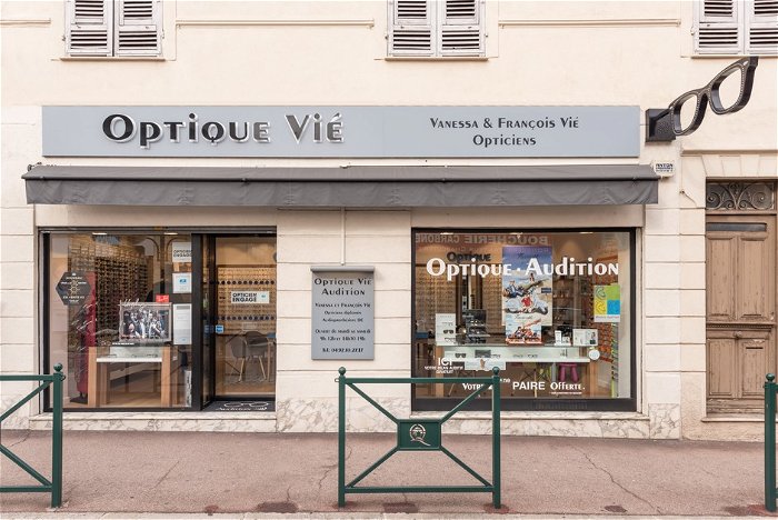 L'OPTICIEN CARNOLÈS  by Optique Vié
